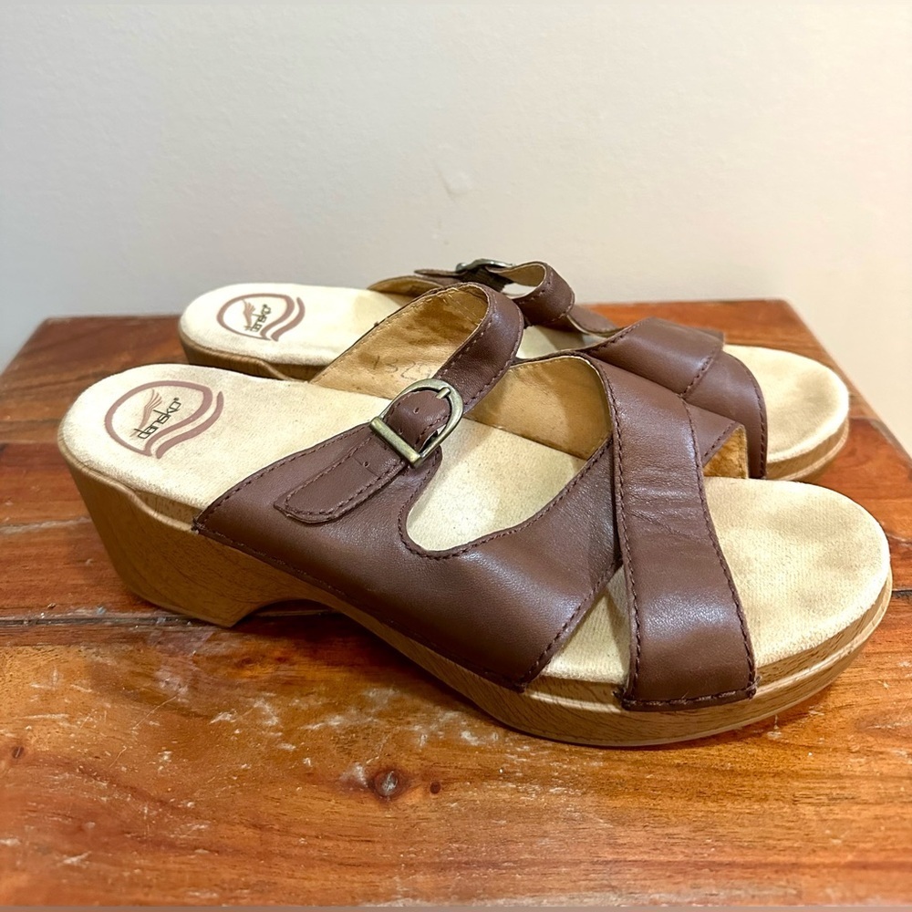 Dansko Brown Leather Sela Pull Up Buckle Strap Size 41